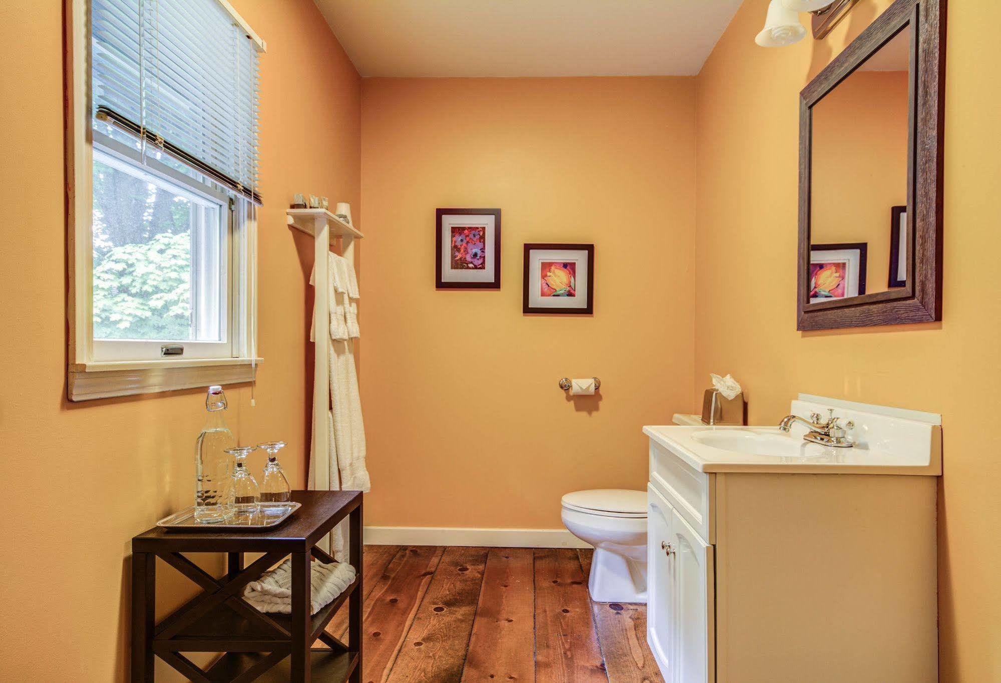 Twin Oaks Inn ソーガタック エクステリア 写真